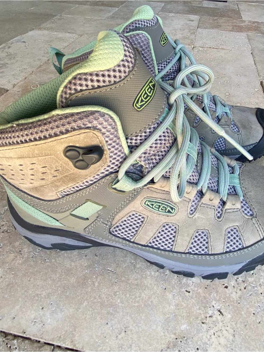 Keen Women’s SZ 7.5 W Targhee Vent Hiking Boots 1018589 EXCELLENT Spenco Insoles - Picture 2 of 10